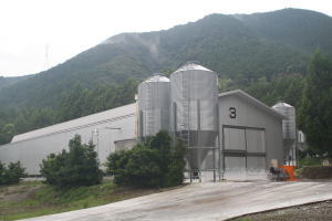 育すう場