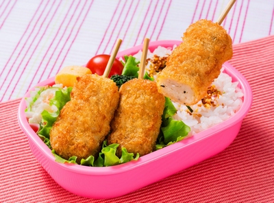 紀州産梅肉と大葉のチキン串カツ
